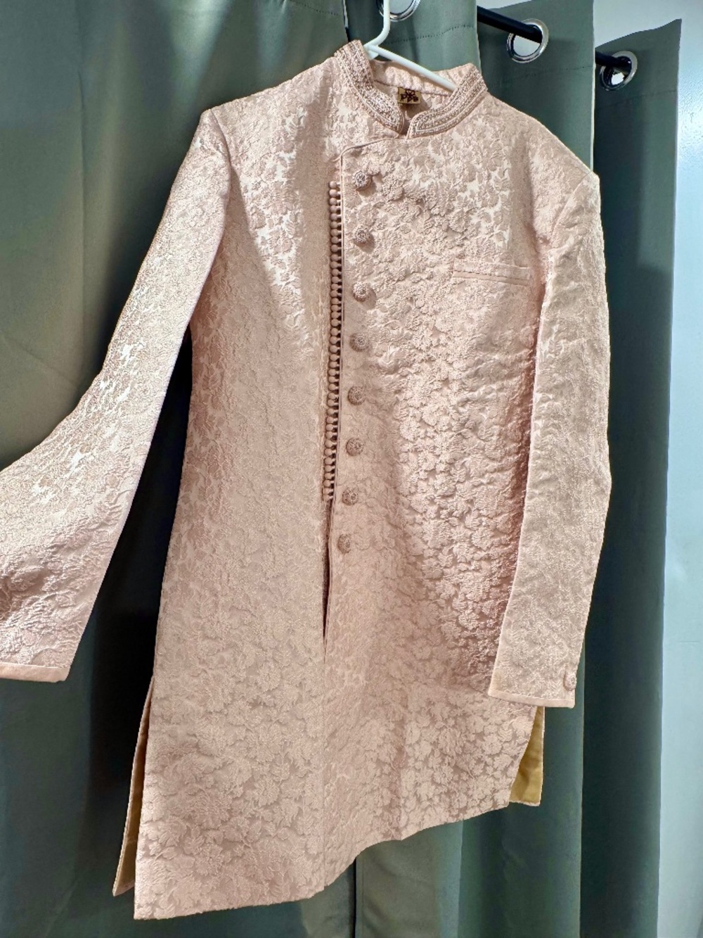 Manyavar Men’s Light Pink Embroidered Jodhpuri Jacket – Size M/L